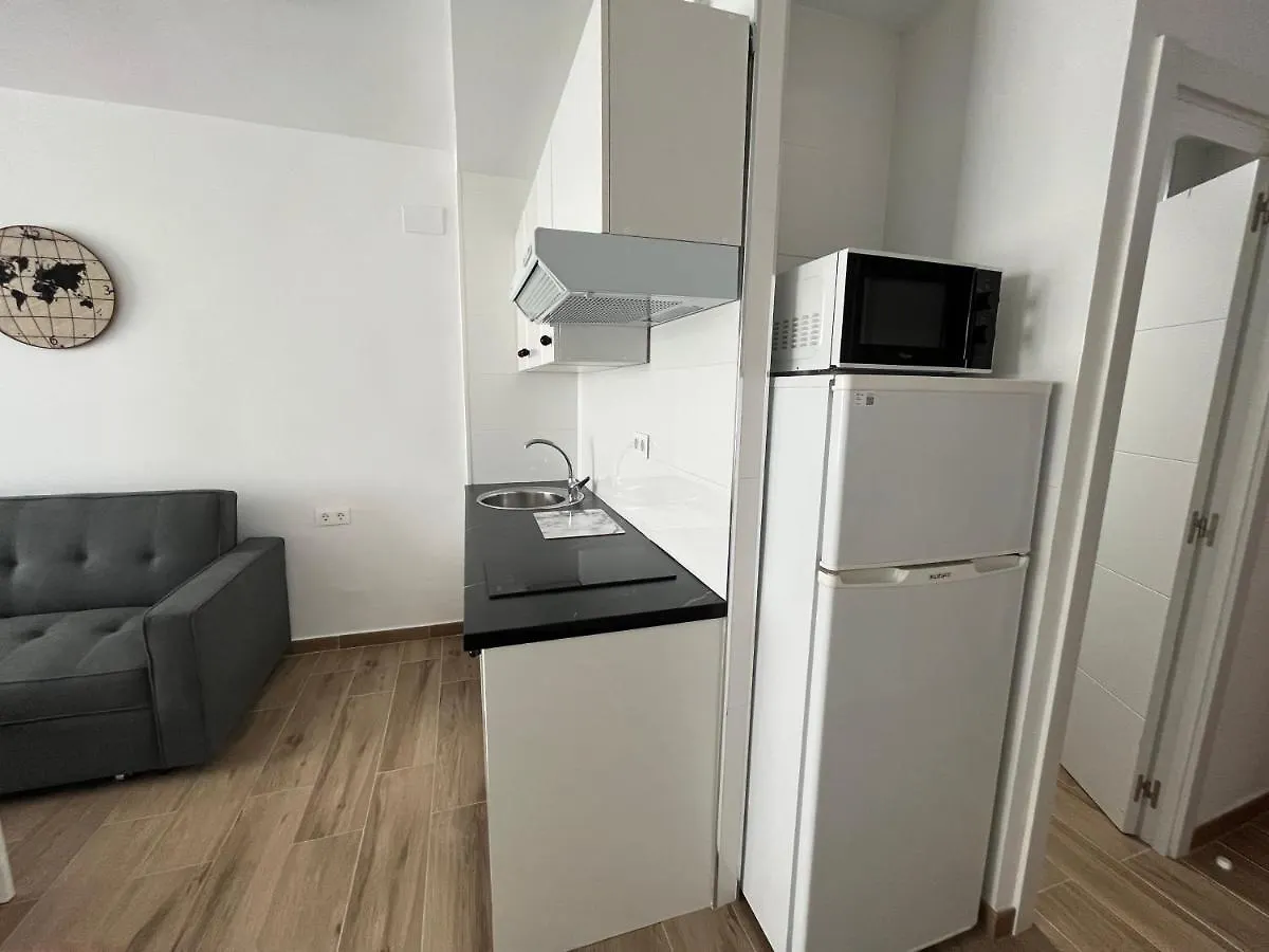 Ver621 - Estudio Con Vistas Al Mar, Wifi, Piscina, Centro A 100 Metros, Playa A 600 Metros Torremolinos 0*,  Spain